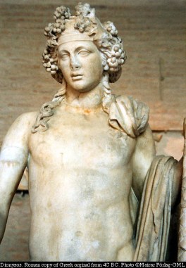 Dionysus_Bacchus_Greek_God_Statue_01